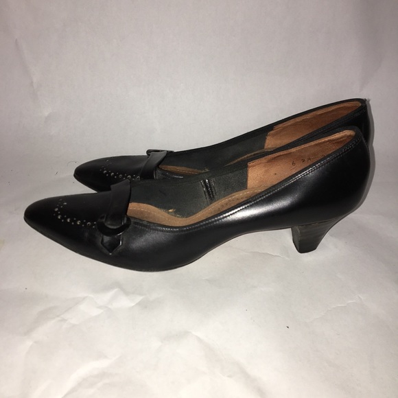 Vintage Black Heels - Picture 3 of 7